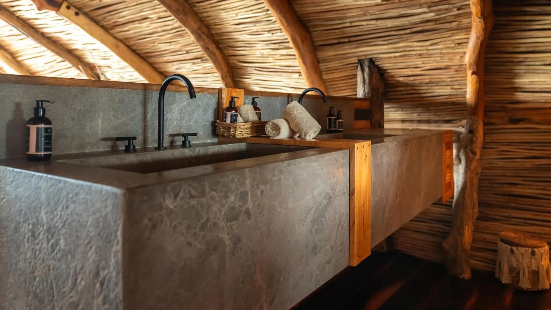 Kanan Tulum Treehouse, Rooftop, Beach Club & Spa - Adults Only